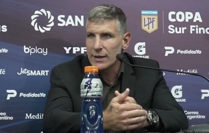 martin-palermo-platense-conferencia-huracan-copa