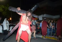 Viernes Santo con Vía Crucis viviente en el centro de Pilar