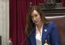 Villarruel vivió un momento incómodo en Pilar al cruzarse con la hija de un trabajador despedido de ILVA en una charla en la USAL