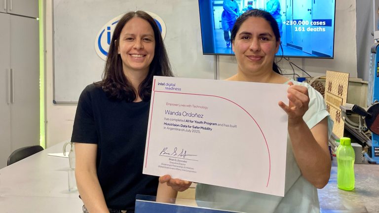 Vicente López: una estudiante fue campeona argentina en un concurso sobre Inteligencia Artificial