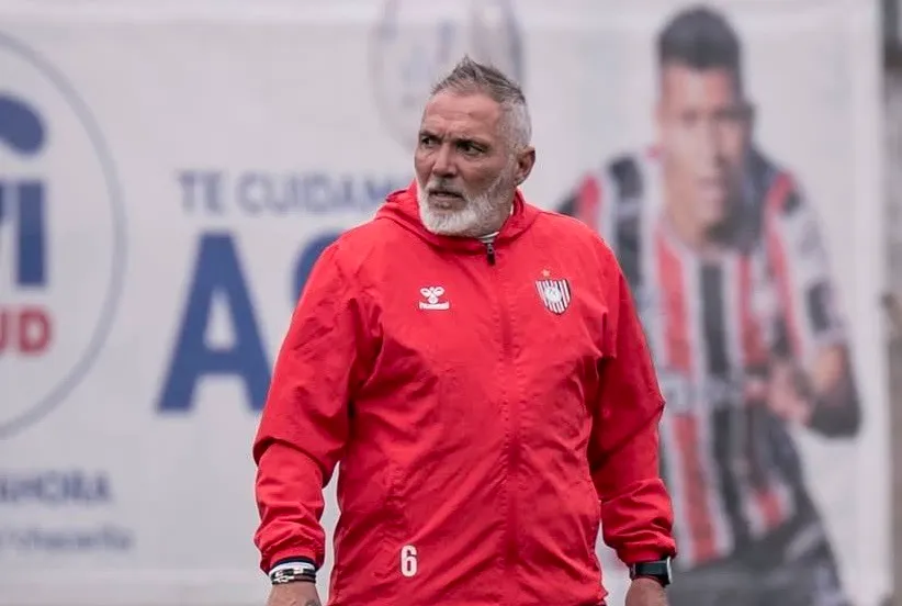 Entre la bronca y la tristeza: Rondina habló sobre la falta de eficacia de Chacarita y palpitó el clásico con Atlanta