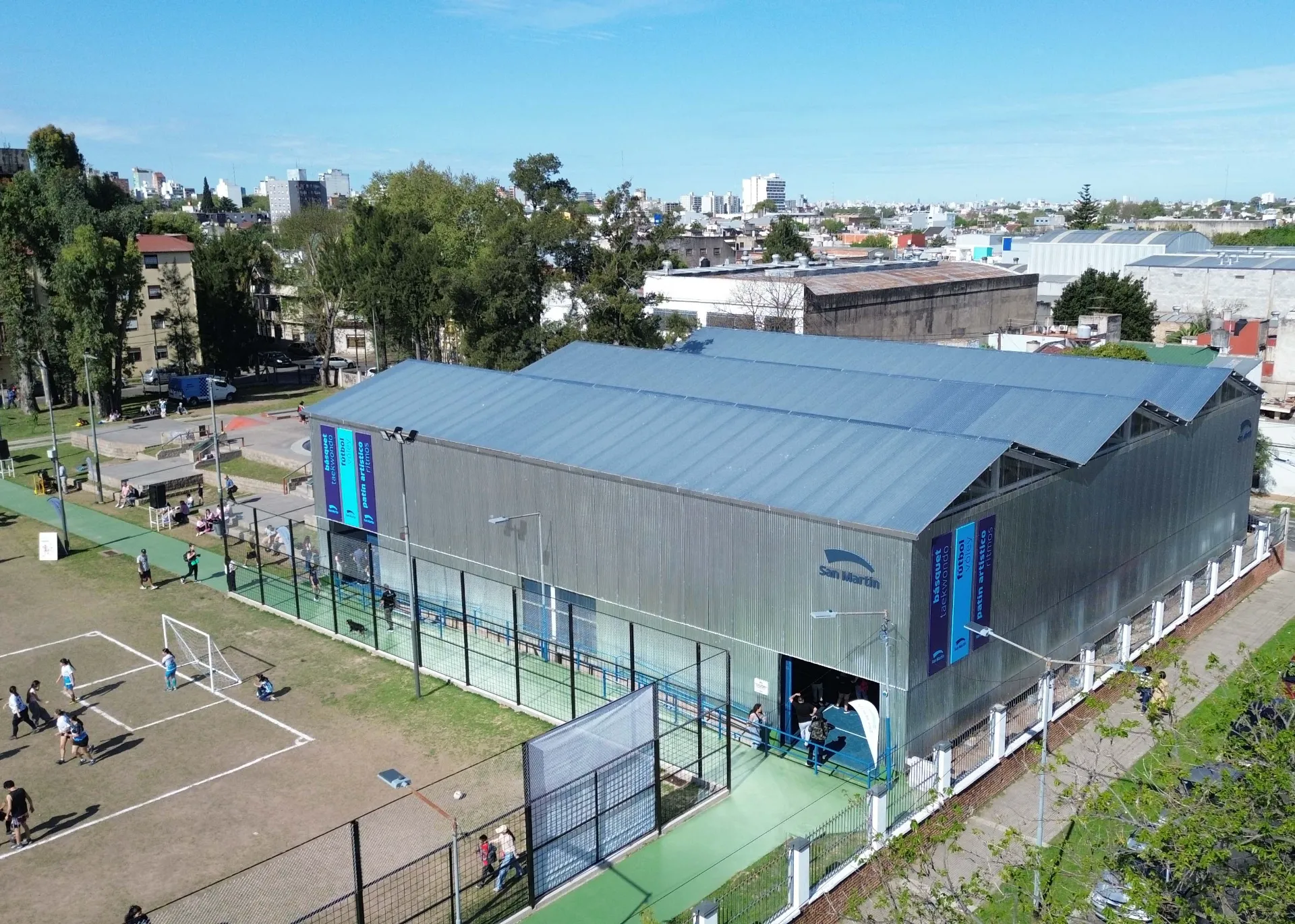 San Martín inauguró un espacio multideportivo en el Parque José Hernández