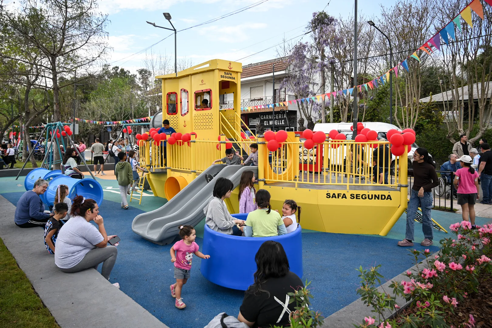 Los vecinos ya disfrutan la Plaza Ciudad del Delta, un nuevo espacio público en Dique Luján
