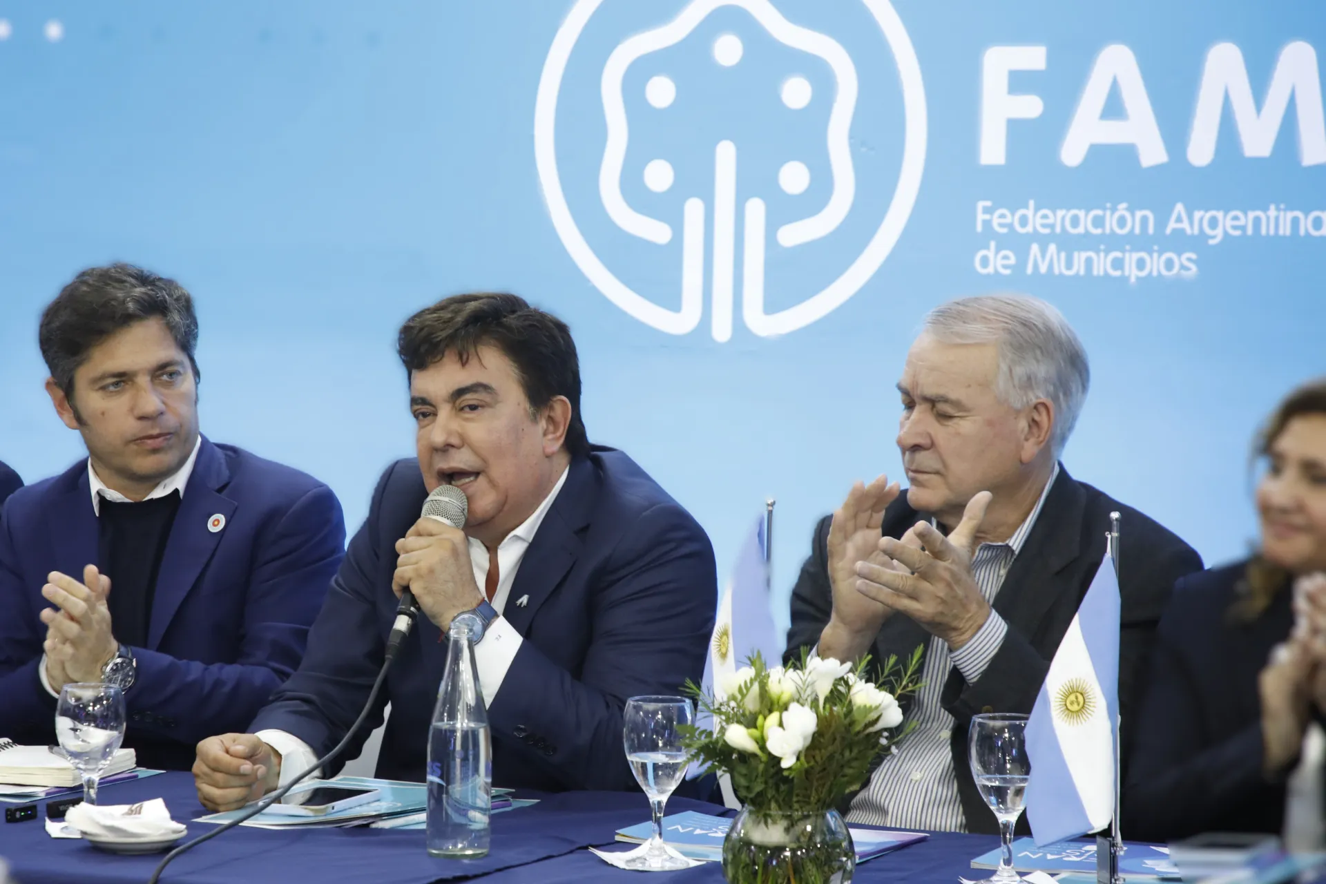 "La crueldad no es un mérito": Fernando Espinoza cruzó a Javier Milei por sus dichos sobre quienes no llegan a fin de mes