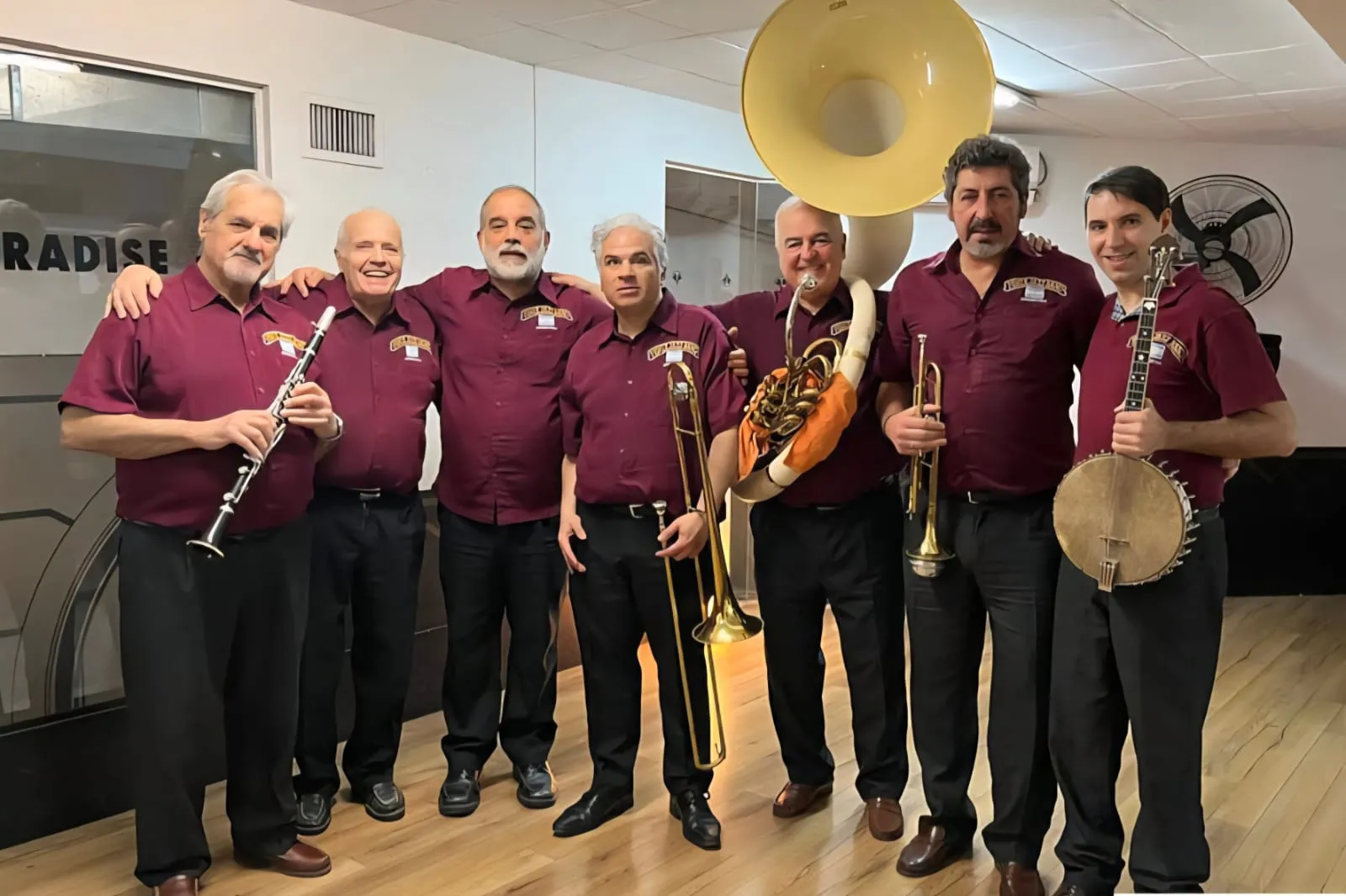 La Biblioteca de San Isidro recibe un concierto de la Fénix Jazz Band con los grandes clásicos del género
