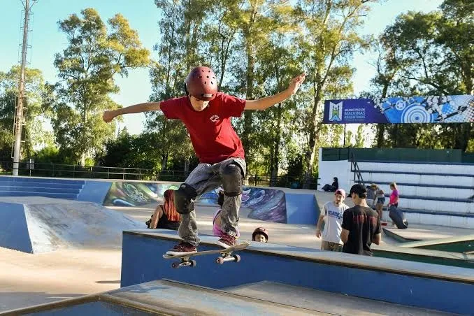 Juegos Argentinos Urbanos: una competencia que llega a Malvinas con skate, escalada y parkour