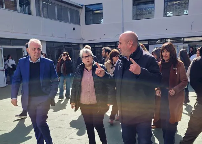 El Zamorismo apuntó al Frente Renovador por el reclamo sobre los baños de una escuela de General Pacheco