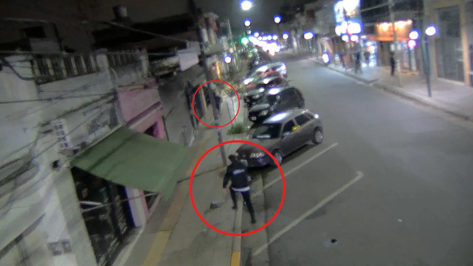 Video: robó caños de gas en Vicente López, intentó escapar escondiéndose debajo de un auto y terminó detenido