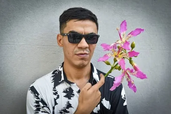 Poesía, chori y cumbia: El Mamut estará este fin de semana en Morón