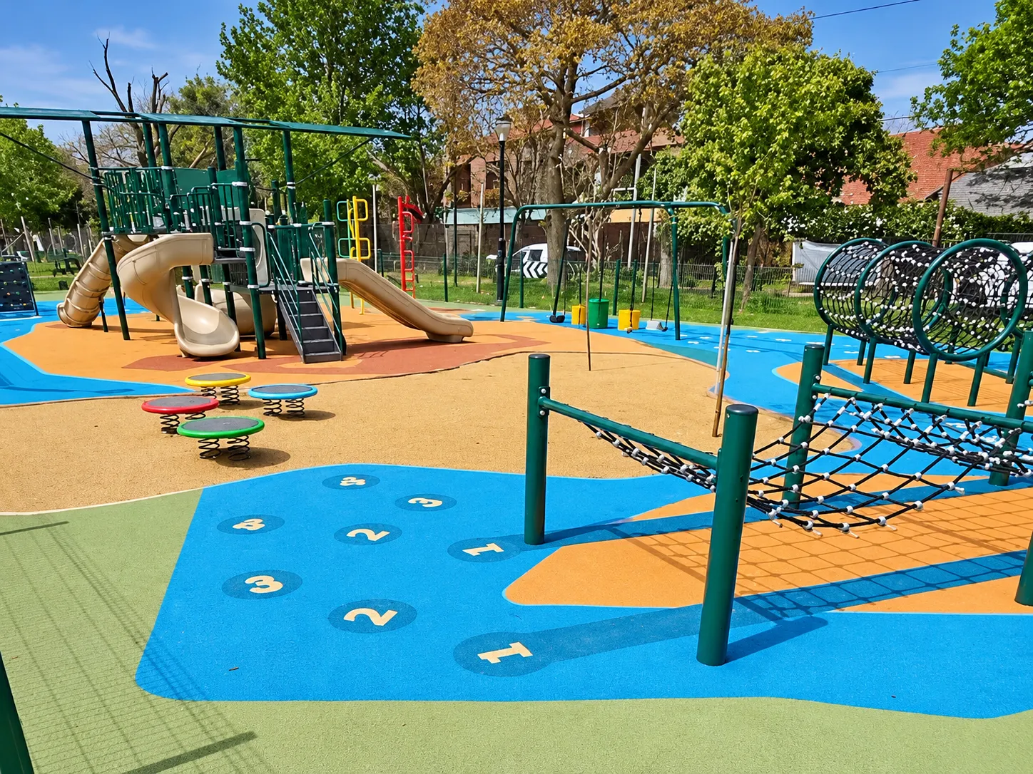 El fin de semana se inaugura la primera etapa del nuevo espacio público sobre la calle Ipiranga en Boulogne