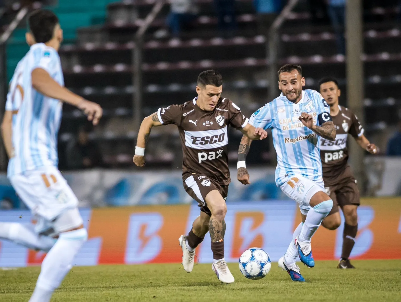 Platense le ganó por penales a Atlético Tucumán y avanzó a la final de la Copa Argentina
