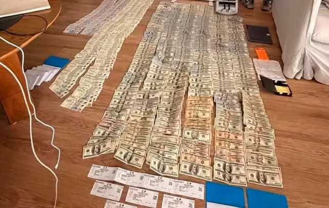 Allanaron una casa en Vicente López por la reventa de entradas para la despedida de Messi: secuestraron casi 10 millones de pesos y 56 mil dólares