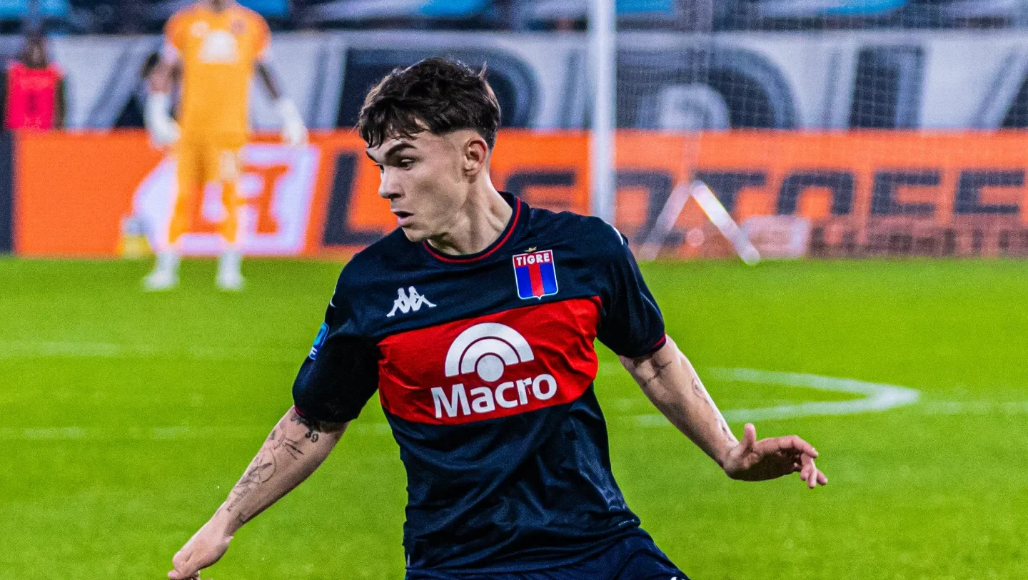 Tigre tiene intenciones de comprar a Santi López